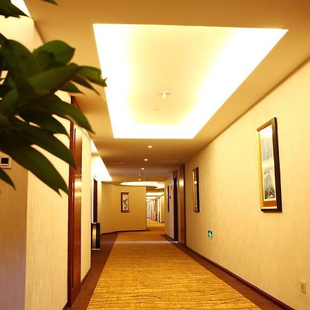 Mingcheng Times Hotel Chengdu Exterior photo